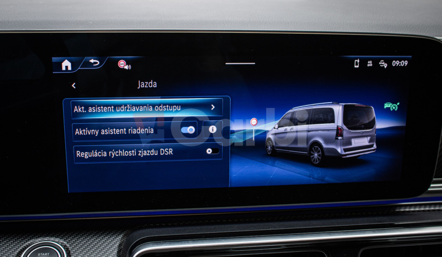 Mercedes-Benz V300d 4MATIC AMG Line, Black optik, Slovenské, Servis grátis, ťažné, Multibeam