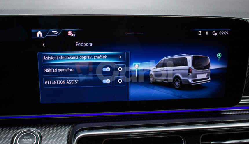 Mercedes-Benz V300d 4MATIC AMG Line, Black optik, Slovenské, Servis grátis, ťažné, Multibeam