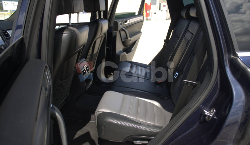 Volkswagen Touareg II 3.0 V6 TDI, 180kw BlueMotion, R-Line, AT8 DSG