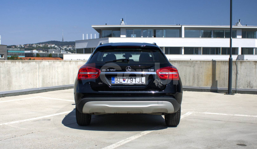 Mercedes-Benz GLA 180 d