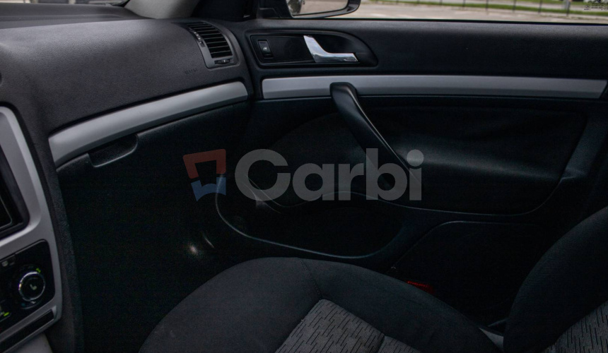 Škoda Octavia Combi 2.0 TDI CR DPF Ambiente DSG