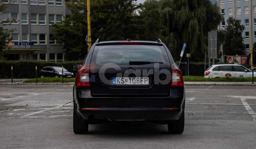Škoda Octavia Combi 2.0 TDI CR DPF Ambiente DSG