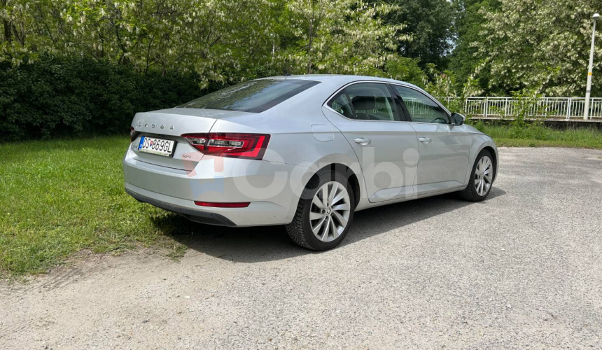 Škoda Superb 2.0 TDI 190k 4x4 Ambition DSG