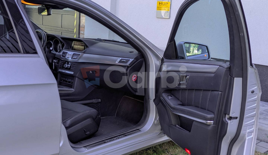 Mercedes-Benz E trieda Sedan 350 CDI BlueTEC Avantgarde 4matic