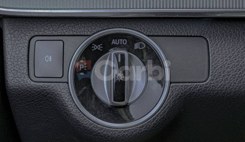 Mercedes-Benz E trieda Sedan 350 CDI BlueTEC Avantgarde 4matic