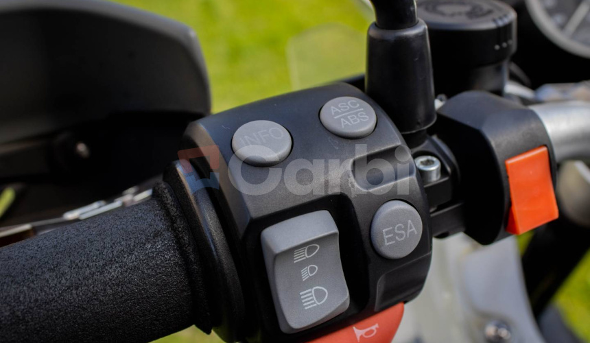 BMW R 1200 GS DOHC 81kW, prídavné kufre, vyhrievaná sedačka