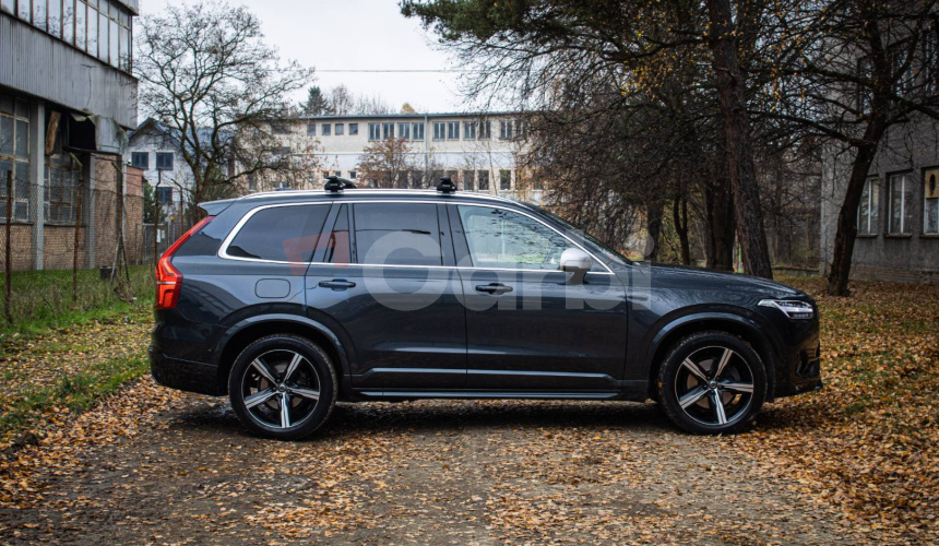 Volvo XC90 D5 235k R-design 7 miestne, plná história, vymenené rozvody, ťažné zariadenie