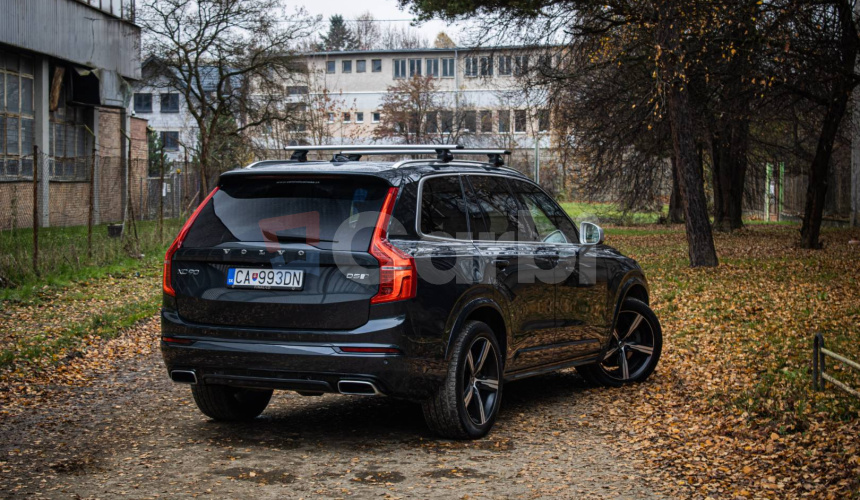 Volvo XC90 D5 235k R-design 7 miestne, plná história, vymenené rozvody, ťažné zariadenie