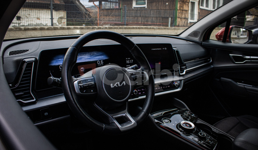 KIA Sportage 1.6 T-GDi 7DCT Platinum, 1. majiteľ, nelakované, park pack, ťažné, záruka