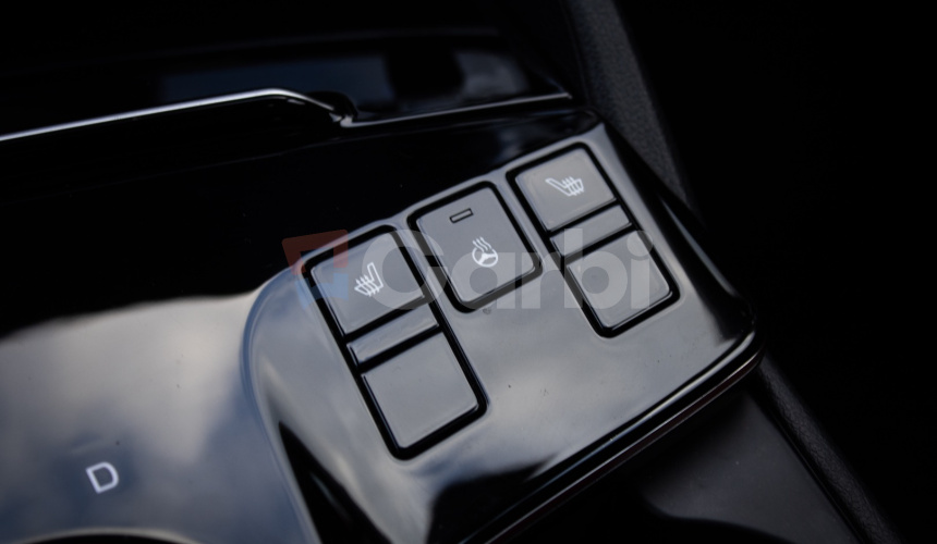 KIA Sportage 1.6 T-GDi 7DCT Platinum, 1. majiteľ, nelakované, park pack, ťažné, záruka