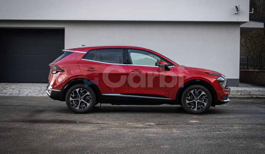 KIA Sportage 1.6 T-GDi 7DCT Platinum, 1. majiteľ, nelakované, park pack, ťažné, záruka