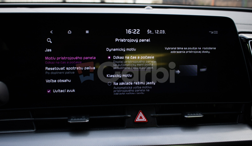 KIA Sportage 1.6 T-GDi 7DCT Platinum, 1. majiteľ, nelakované, park pack, ťažné, záruka