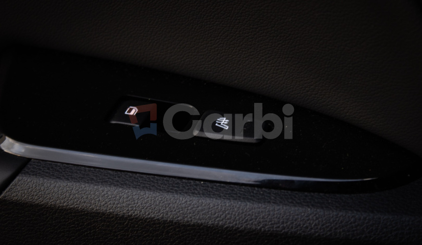 KIA Sportage 1.6 T-GDi 7DCT Platinum, 1. majiteľ, nelakované, park pack, ťažné, záruka