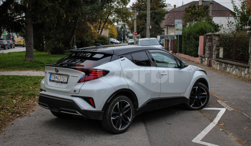 Toyota C-HR 1.8 GR, hybrid