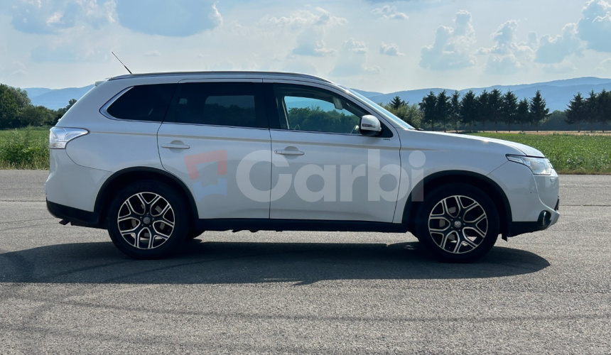 Mitsubishi Outlander 2.2 4x4 7-miestne