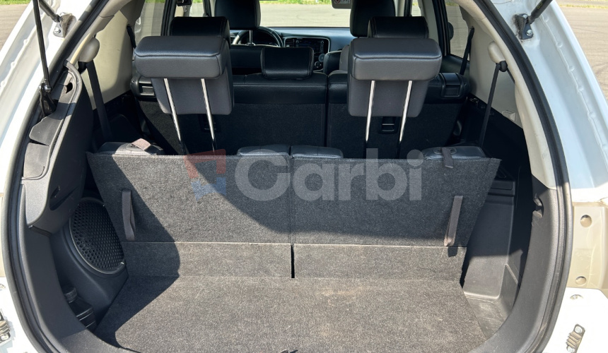 Mitsubishi Outlander 2.2 4x4 7-miestne