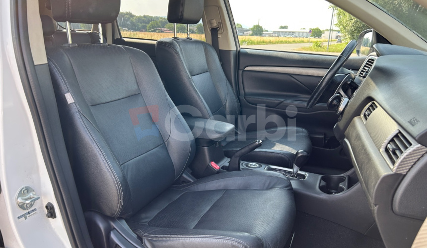 Mitsubishi Outlander 2.2 4x4 7-miestne
