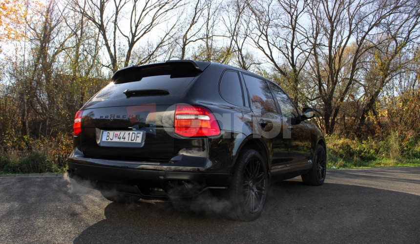 Porsche Cayenne Turbo Tiptronic