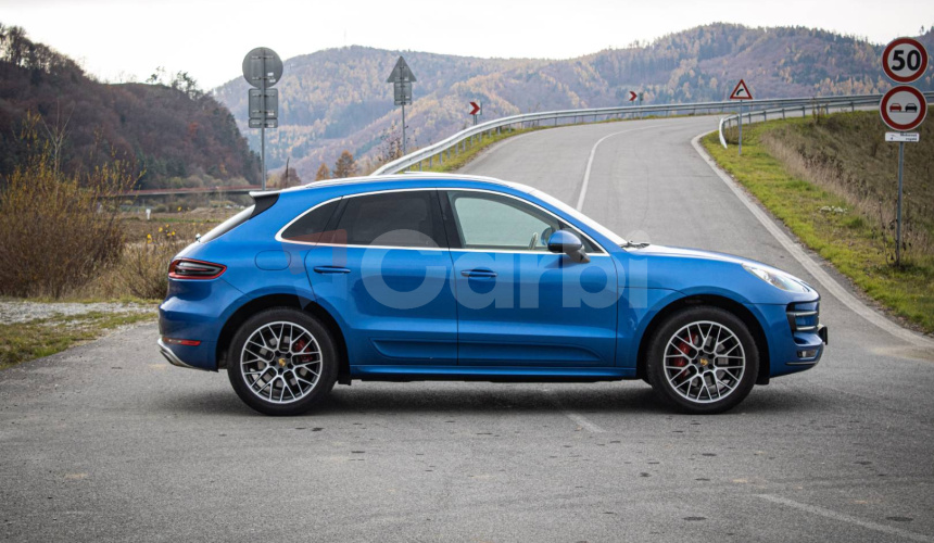 Porsche Macan Turbo PDK, Sport Chrono pack, Vzduchový podvozok, Panoráma, odpočet DPH