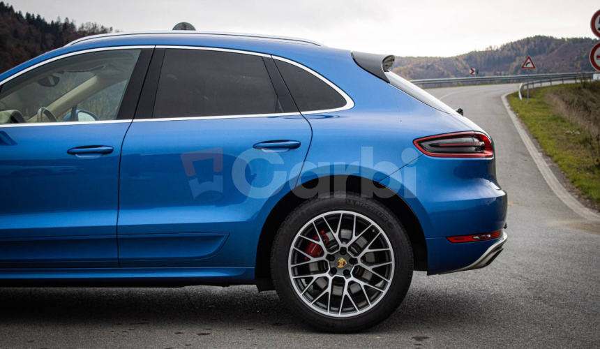 Porsche Macan Turbo PDK, Sport Chrono pack, Vzduchový podvozok, Panoráma, odpočet DPH