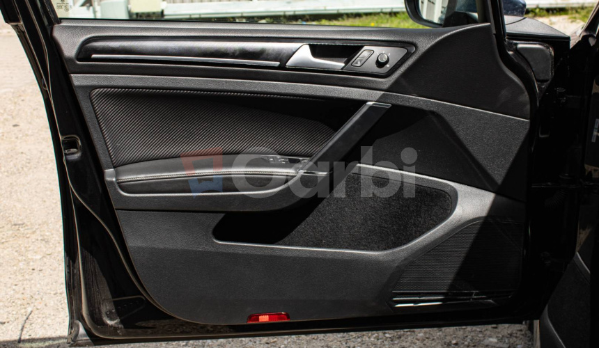 Volkswagen Golf Variant R 2.0 TSI BMT Highline 4MOTION DSG
