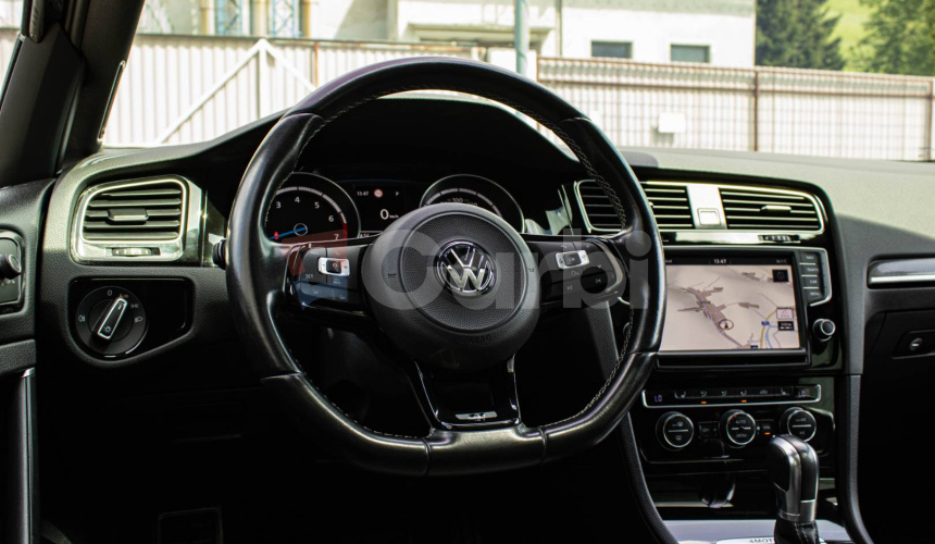 Volkswagen Golf Variant R 2.0 TSI BMT Highline 4MOTION DSG