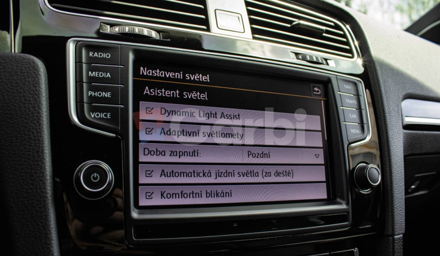 Volkswagen Golf Variant R 2.0 TSI BMT Highline 4MOTION DSG
