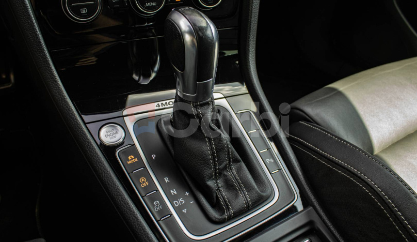 Volkswagen Golf Variant R 2.0 TSI BMT Highline 4MOTION DSG