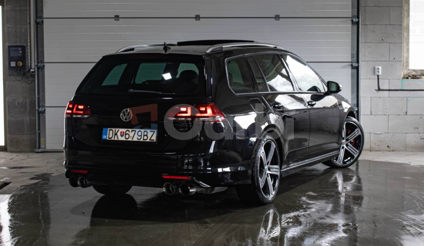Volkswagen Golf Variant R 2.0 TSI BMT Highline 4MOTION DSG