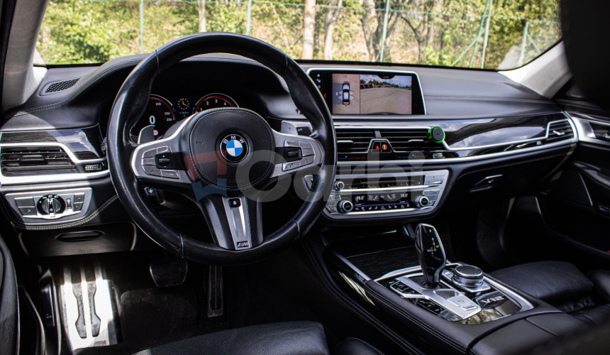 BMW M760Li xDrive, Msport, Webasto, Panoráma, Laser, 4x masáž, TV, super stav