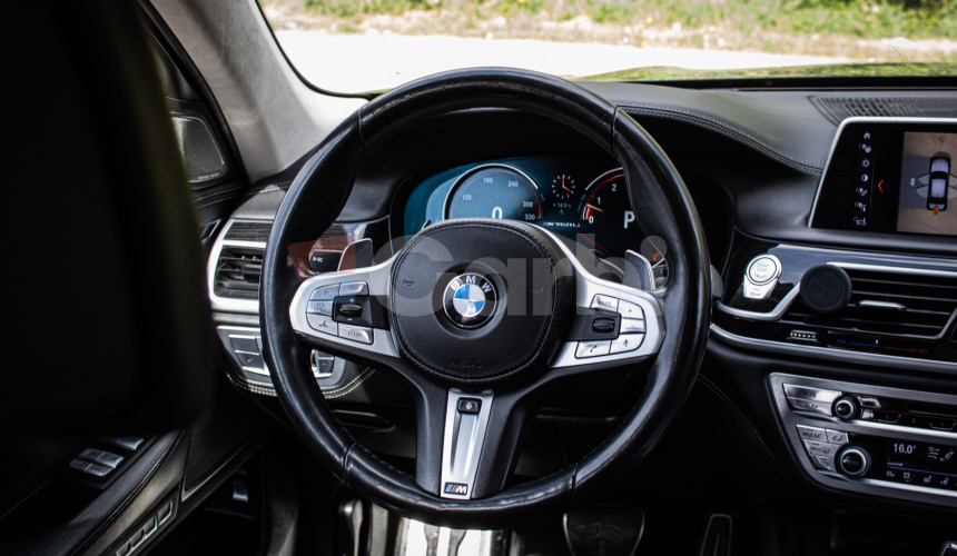 BMW M760Li xDrive, Msport, Webasto, Panoráma, Laser, 4x masáž, TV, super stav