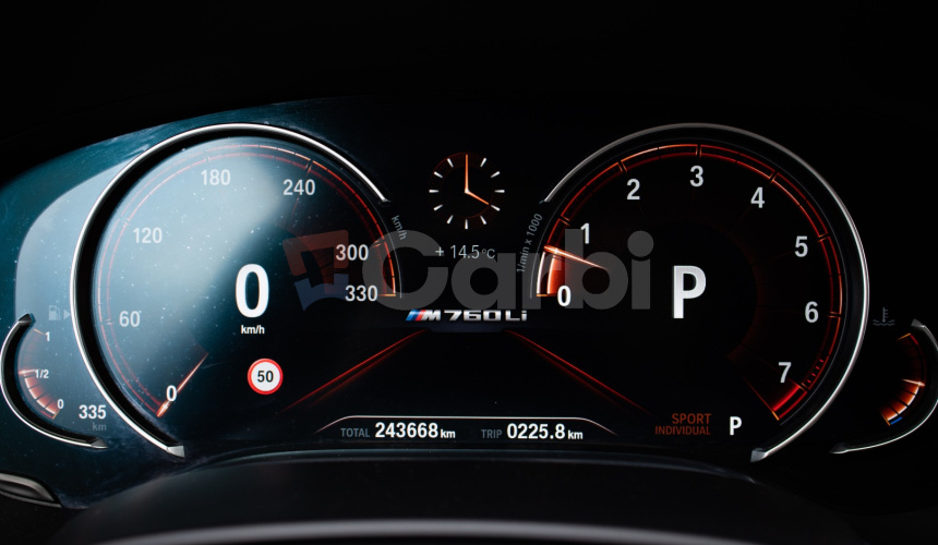 BMW M760Li xDrive, Msport, Webasto, Panoráma, Laser, 4x masáž, TV, super stav