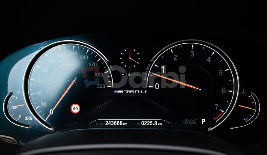 BMW M760Li xDrive, Msport, Webasto, Panoráma, Laser, 4x masáž, TV, super stav