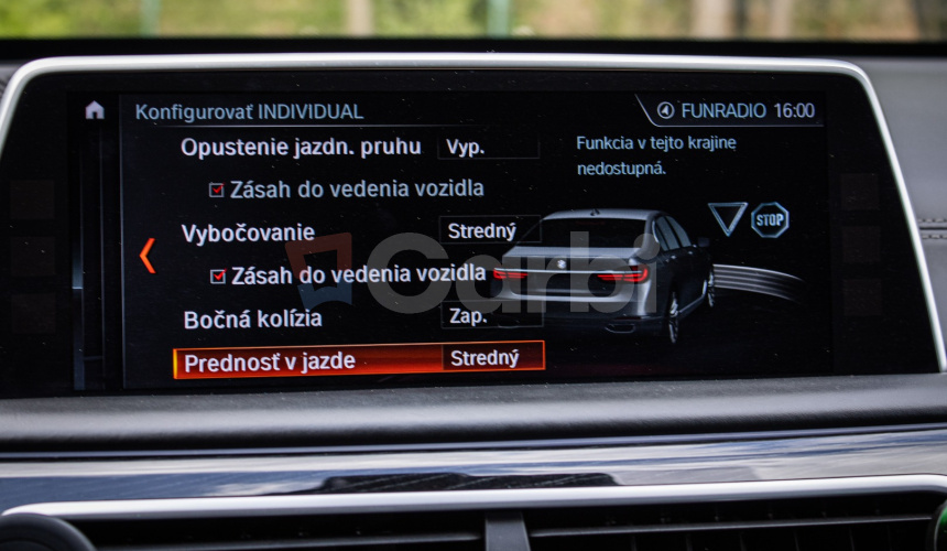 BMW M760Li xDrive, Msport, Webasto, Panoráma, Laser, 4x masáž, TV, super stav