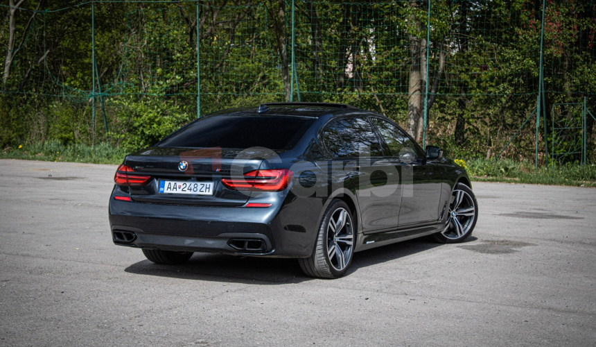 BMW M760Li xDrive, Msport, Webasto, Panoráma, Laser, 4x masáž, TV, super stav