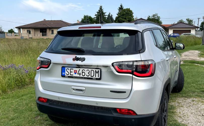 Jeep Compass 1.3 TURBO 150 Night Eagle