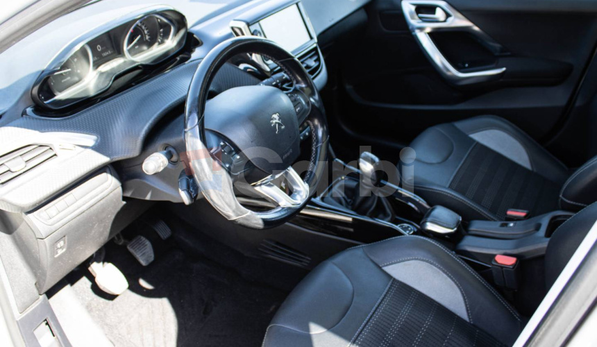 Peugeot 2008 1.6 BlueHDi 100 Allure