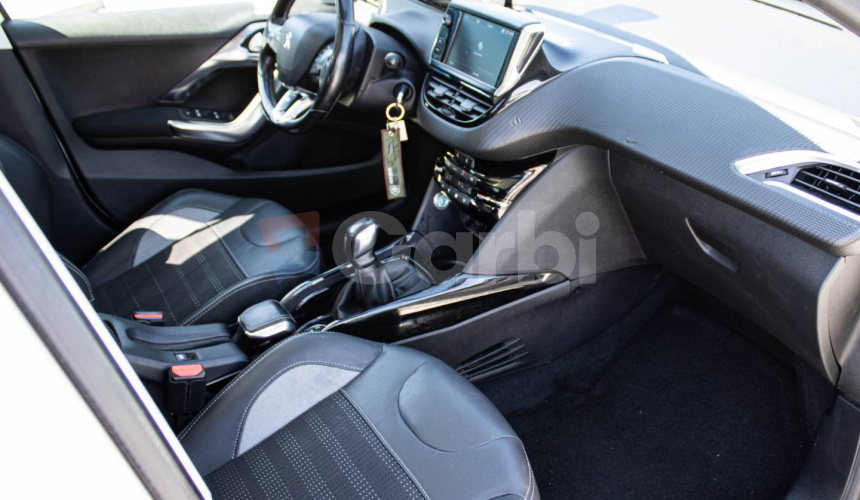 Peugeot 2008 1.6 BlueHDi 100 Allure
