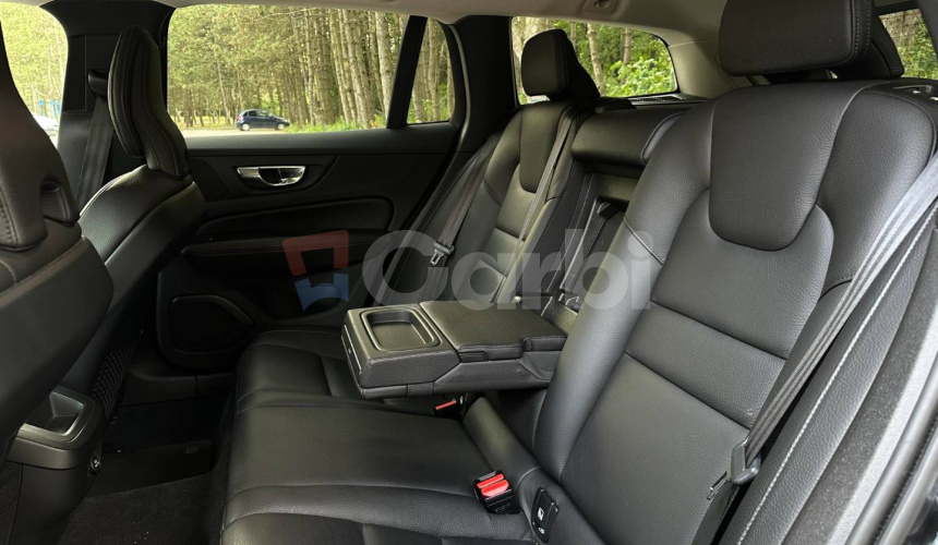 Volvo V60 D3 Momentum A/T