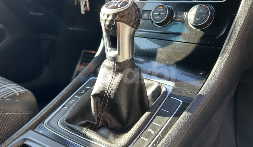 Volkswagen Golf GTD Variant