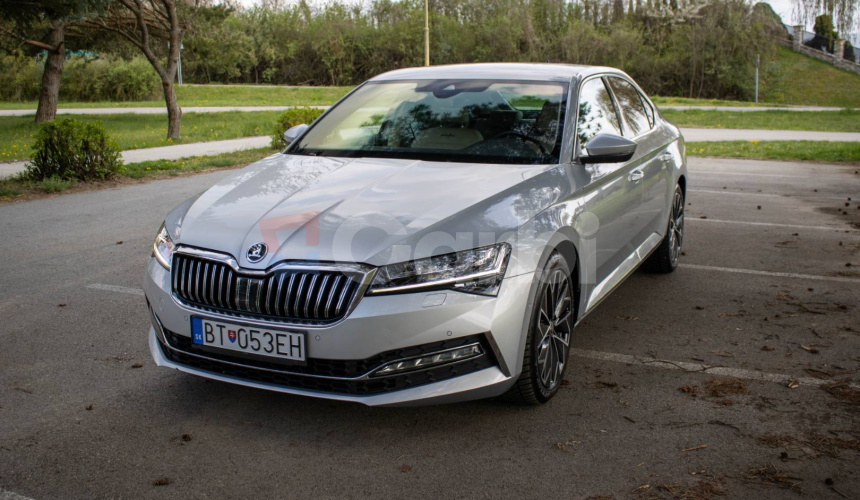 Škoda Superb L&K 2.0 TSi 4x4 DSG Full výbava