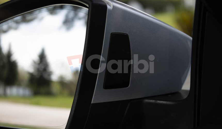 Škoda Superb L&K 2.0 TSi 4x4 DSG Full výbava