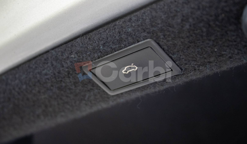 Škoda Superb L&K 2.0 TSi 4x4 DSG Full výbava