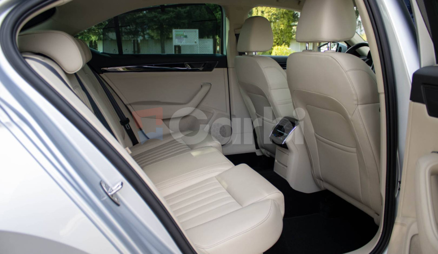 Škoda Superb L&K 2.0 TSi 4x4 DSG Full výbava