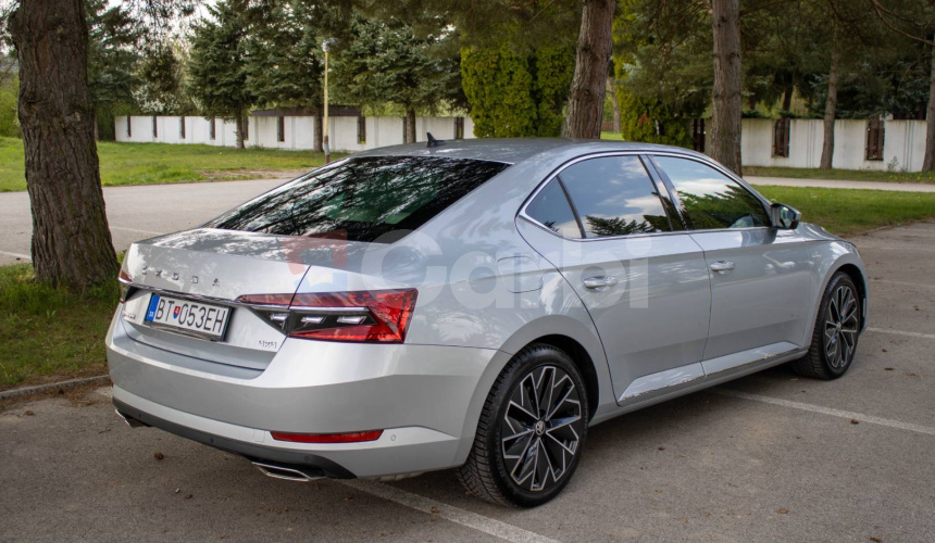 Škoda Superb L&K 2.0 TSi 4x4 DSG Full, V Záruke
