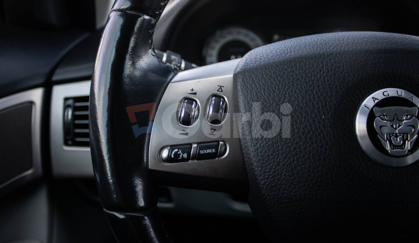 Jaguar XF 2.7D V6 Luxury