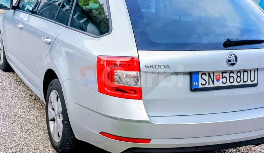 Škoda Octavia Combi 3 . DSG