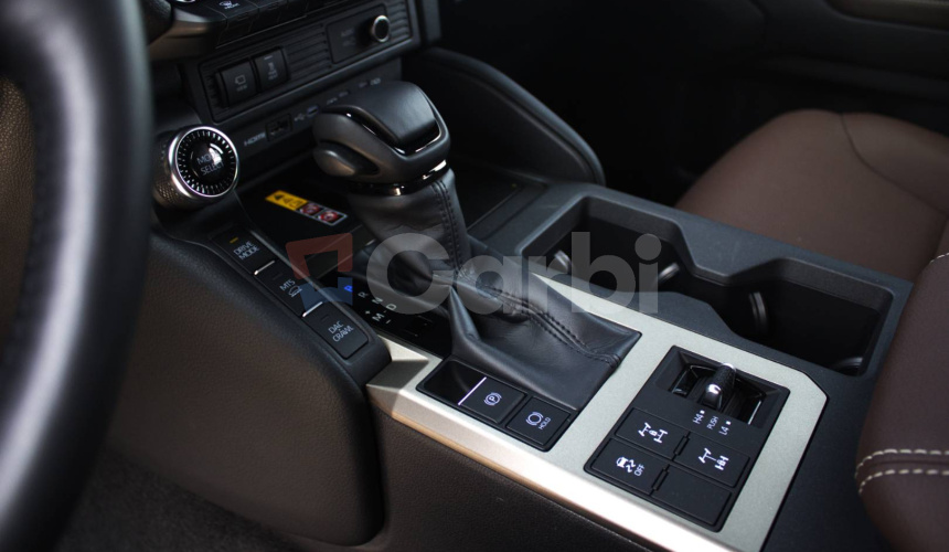 Toyota Land Cruiser 2.8 D-4D 204 Invincible A/T 4x4