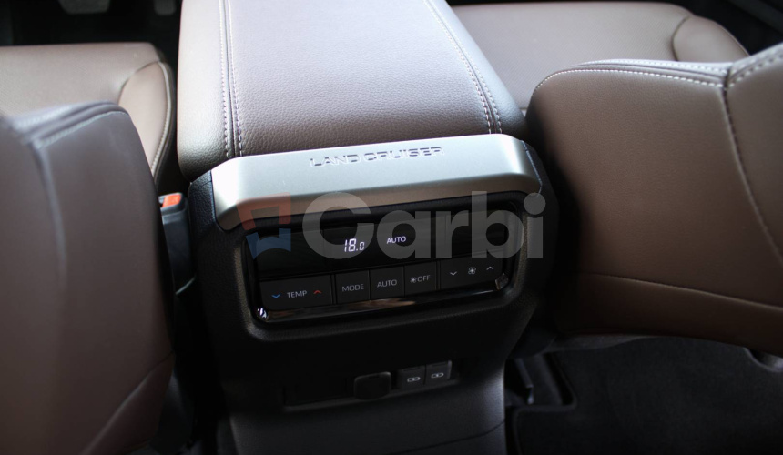 Toyota Land Cruiser 2.8 D-4D 204 Invincible A/T 4x4
