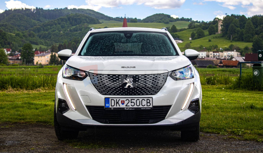 Peugeot 2008 e- Allure 136k